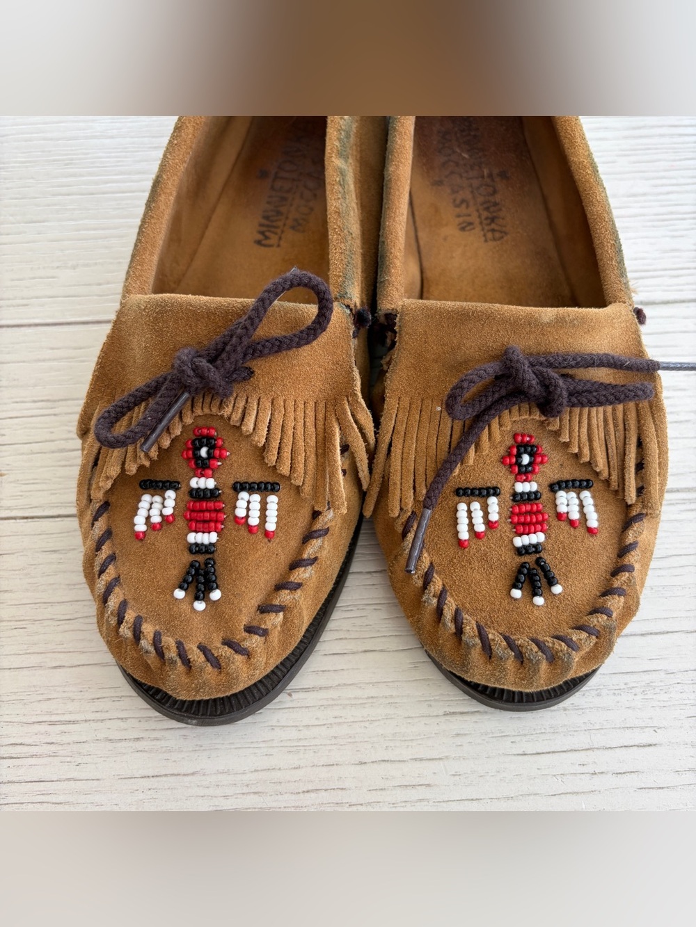 Minnetonka Thunderbird Tan Brown Beaded Moccasins Size 9 - Picture 2 of 7
